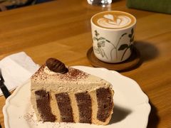 焦糖栗子巧克力奶油漩涡蛋糕-竹子咖啡bamboo coffee