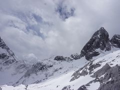 -玉龙雪山游客服务中心