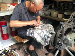 -静安寺修鞋修包修拉链