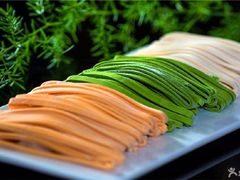 三色蔬菜面-珍宝轩海鲜火锅(碧湖大厦店)
