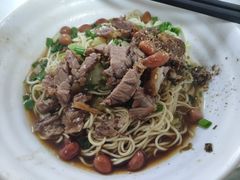 牛腩腌面-阿阳牛腩腌面店