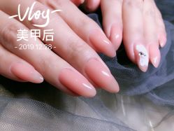 -沫儿·美甲美睫·半永久·皮肤管理