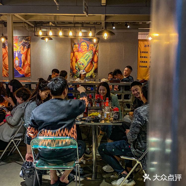 成都‼️露营风公路酒吧🏕️街边喝酒吃烧烤巨巨爽