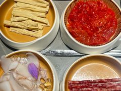 -海底捞火锅(中商百货夜宵主题店)