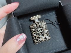 -CHANEL(恒隆广场店)