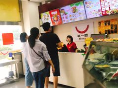 -牛一嘴·兰州牛肉面·大盘鸡(财富中心店)