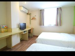 -7天酒店(上海江宁路地铁站玉佛寺店)