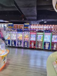 -蹦蹦乐园(南桥百联店)