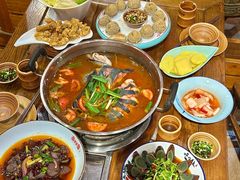-亮欢寨酸汤鱼(沙冲路店)