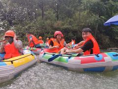 -仙山谷激浪漂流