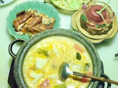 -鲤鱼塘农家山庄