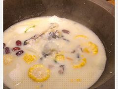 -咕嘟草帽鱼·牛奶一样的鲜鱼汤(天鹅湖万达广场店)
