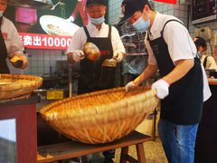 -八一路好吃街(雨田商务大厦店)