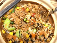 -煲仔皇腊味煲仔饭(经四万达店)