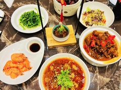 -南京悦客假日酒店