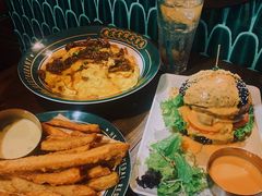 网红瀑布牛肉菠萝包-肥韬茶餐厅(南山mini店)