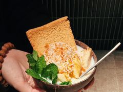 -饱嗝·小炒云南菜·见手青乌鸡汤锅(来凤街国创园店)