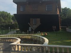-金山农民画村-枫泾波兰倒置屋