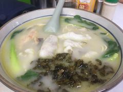 -明呈黄鱼面馆(斜土路店)
