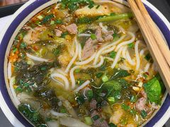 -云阿蛮云南生烫牛肉米线(奉贤路店)