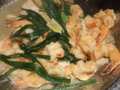 锅烧脆脆虾-吃饭皇帝大土家民族菜(正大广场店)