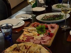 -卡佩罗意大利餐厅及酒吧Al Cappello Trattoria