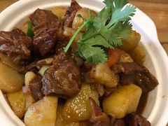 胡萝卜土豆炖牛腩-妈妈的味道(工人体育场东路店)