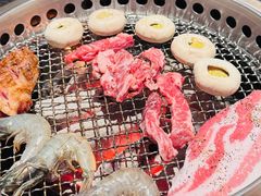 -何发发和牛烧肉·鳗鱼榴莲放题自助(乐峰广场店)