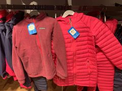 -马德里拉斯咯扎斯购物村