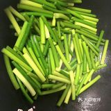蒜苔炒肉🍲健康营养🐰10分钟就能做好。