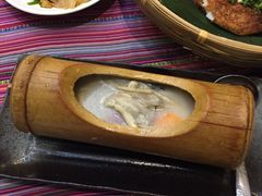 -香巴拉云南餐厅(华莱坞店)