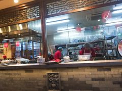-亿诣蝎府炸酱面羊蝎子火锅(酷车小镇店)