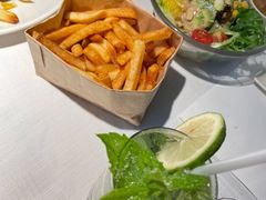 -春树下·树屋花房西餐厅(罍街AS1980店)