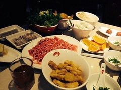 -海底捞火锅鲜切牛肉主题店(长寿路店)