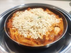 -三清洞摩西韩式年糕火锅(威高广场店)
