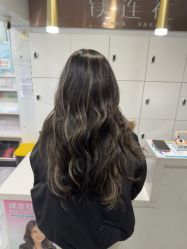 -镁连社·美联社