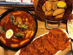 炸鸡翅一半一半-富乐满韩国正宗炸鸡韩国料理(虹泉路店)