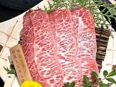 -山川小町·极番烧肉(新地假日广场店)