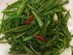 -小锅巴纳西餐厅