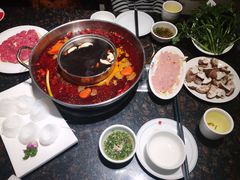 -小天鹅火锅·一线江景洪鼎旗舰店(洪崖洞店)