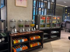 -广州万富希尔顿酒店·感趣自助餐厅·金秋蟹宴生蚝海鲜刺身