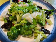 -靠山屯东北农家菜(八龙桥雅苑店)
