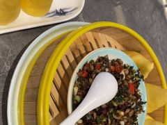 -有红鸡毛店·川菜(建设路店)