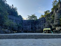 -梭布垭石林景区