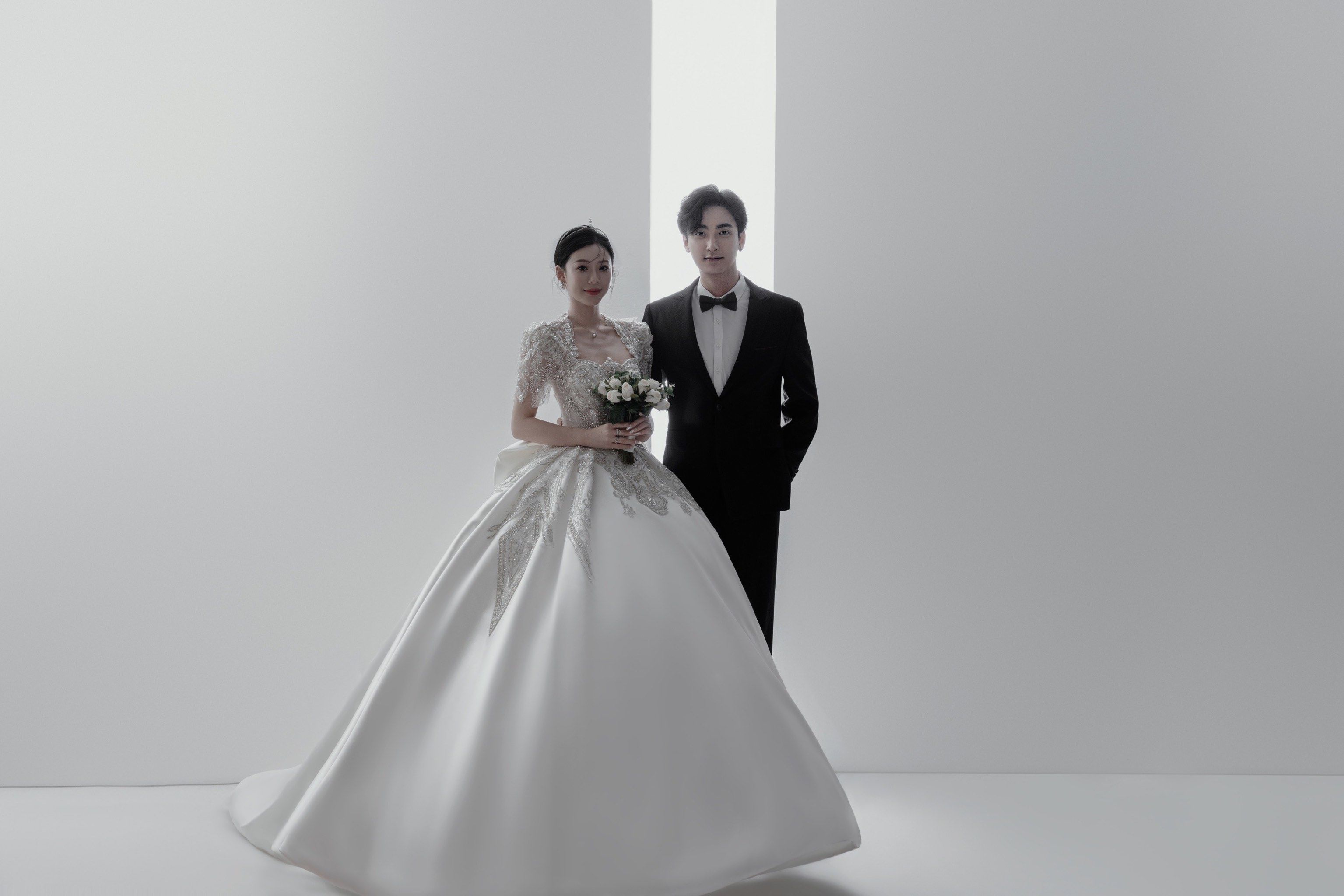 当高级灰遇上极简风婚纱照