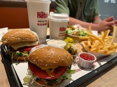 -The Habit Burger Grill 哈比特汉堡(复兴soho店)