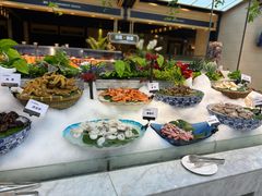 -川骄海鲜自助(王府井奥莱UP TOWN店原世界之花店)