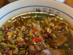 -矮子粉店1985·长沙米粉(湘春路店)