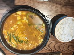 -明洞阿姨·韩式酱蟹烤肉·创意料理(三元桥店)