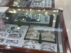 -同仁验光配镜(中心店)